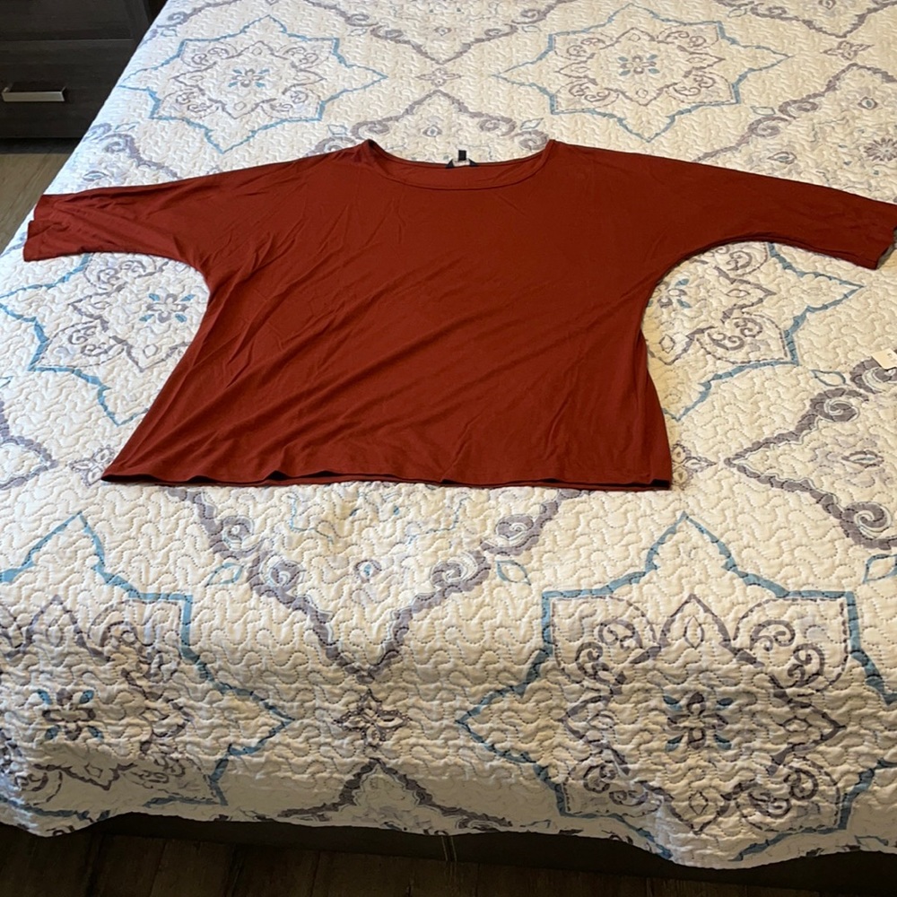 Women's 3/4 Top, Size XXL